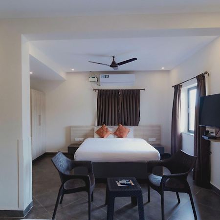 Amber Rooms Porvorim Exterior foto